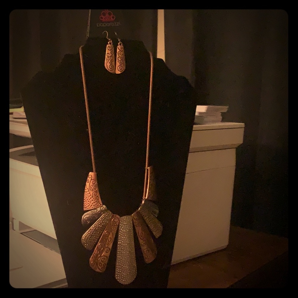 Necklace set